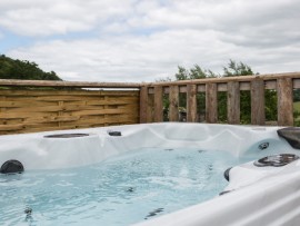 Romantic Stays at Forest Barns